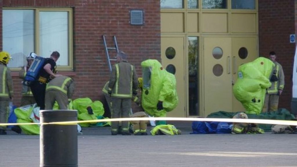 Stonelaw High School to reopen after chemical spill - BBC News