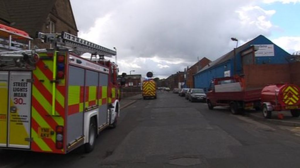 Huge fire at waste disposal firm in Sheffield BBC News