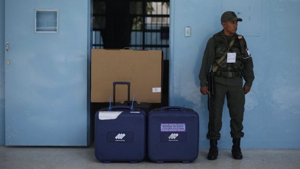 Venezuela election Chavez and Capriles contest poll BBC News