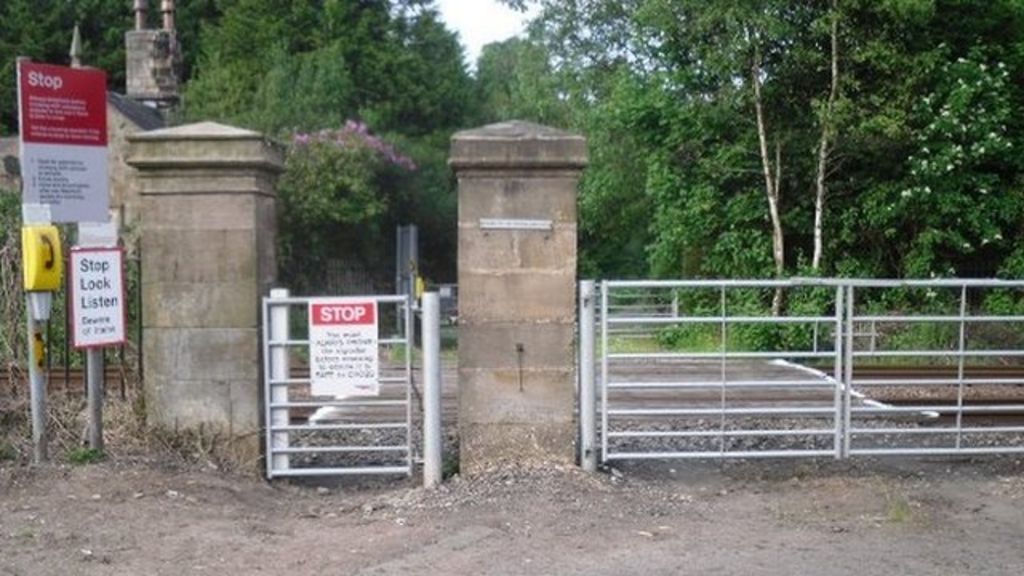 Level Crossing Closed After Christopher Walton Death c News