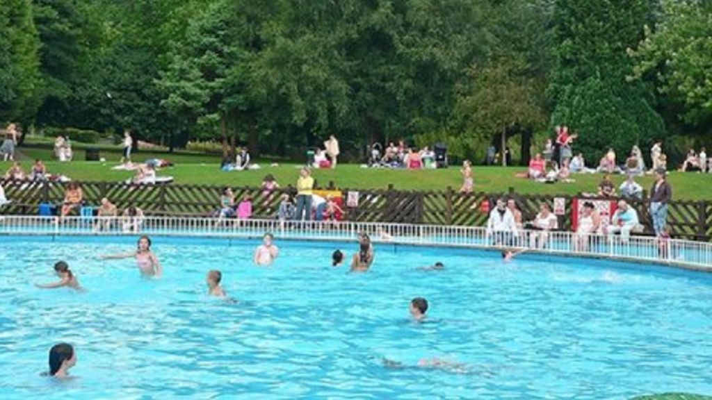 ponty swimming pool