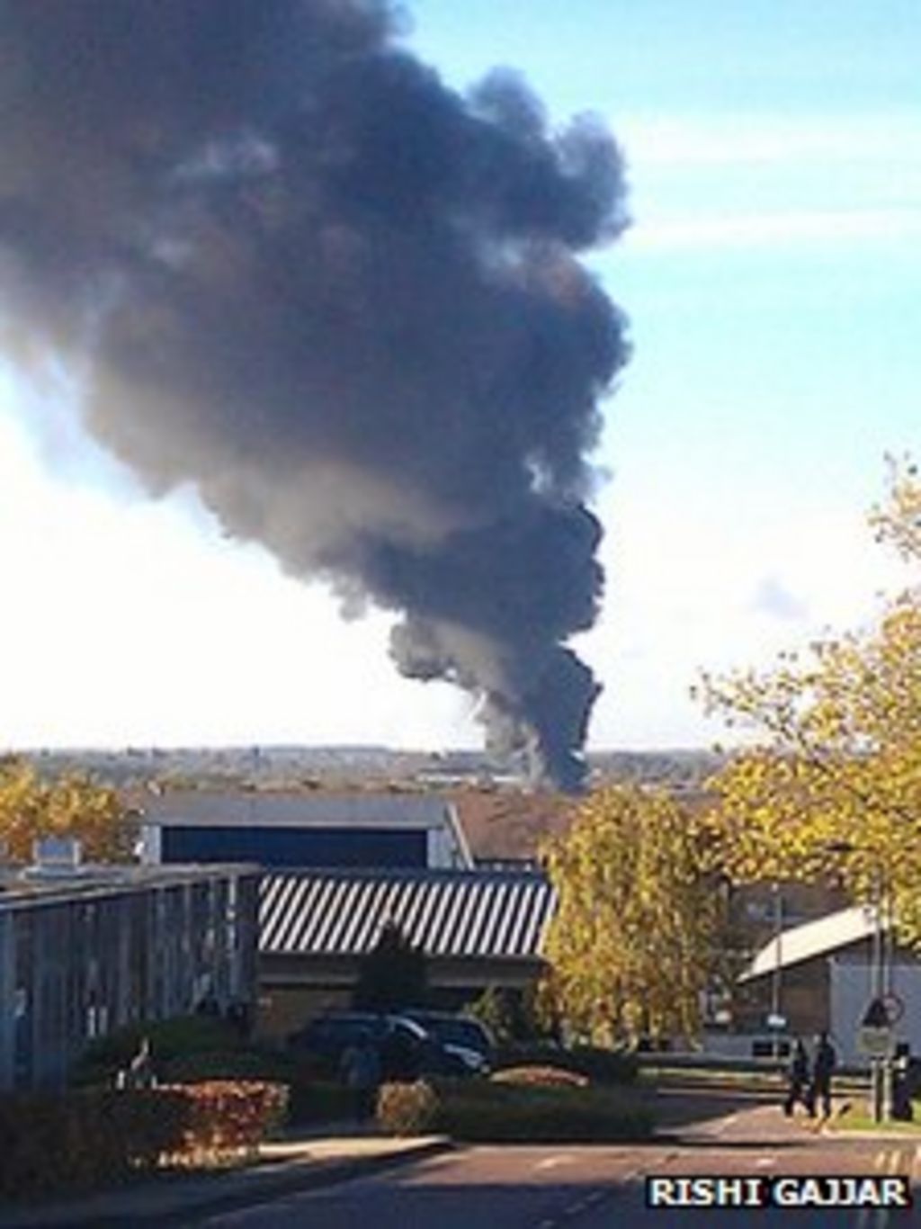 St Albans Hertfordshire crews tackle two major fires BBC News