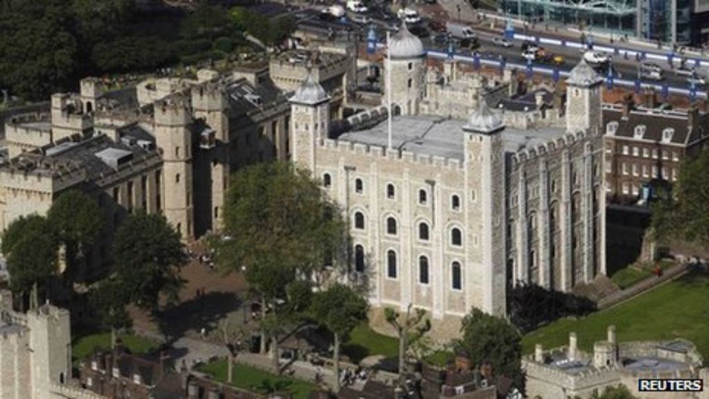 Intruder Breaks In And Steals Tower Of London Keys BBC News
