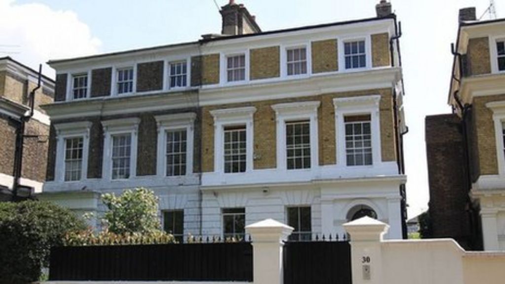 Amy Winehouse's Camden home sells for £1.98m - BBC News