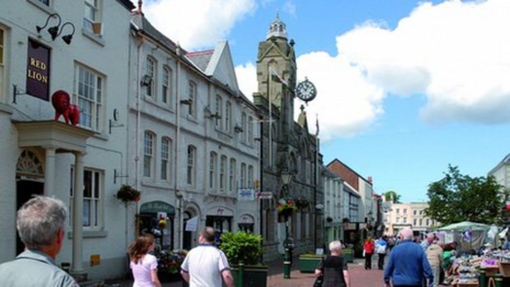 Holywell town hall revamp and High Street trade 'boost' hope BBC News