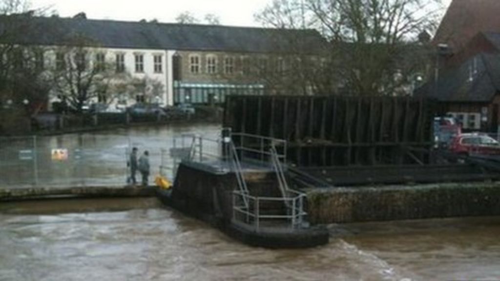 Flood warnings in place in Wiltshire after heavy rain BBC News