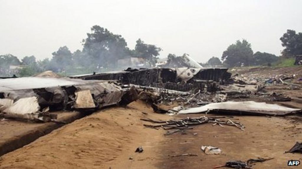 Congo plane crash kills at least three in Brazzaville BBC News