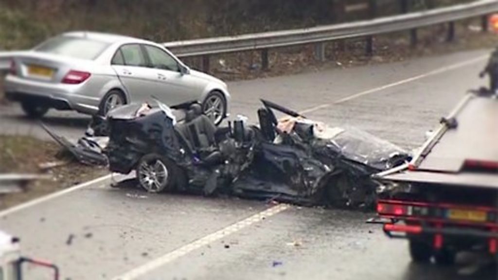 M1 crash Man arrested after two killed BBC News