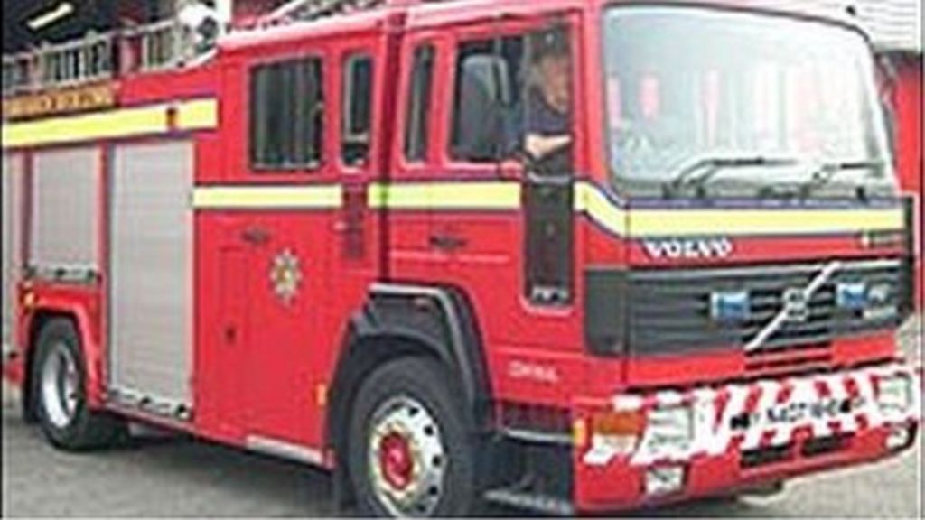 A483 crash Three hurt at Howey, between Builth and Llandrindod Wells