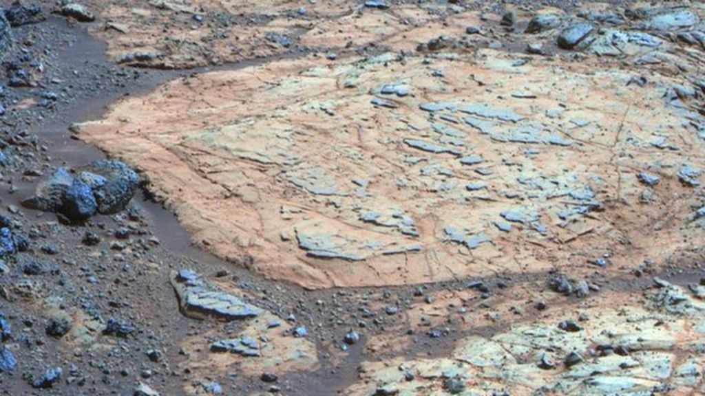Rover may have found clays on Mars - BBC News