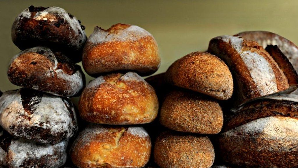 A tale of two breads - BBC News