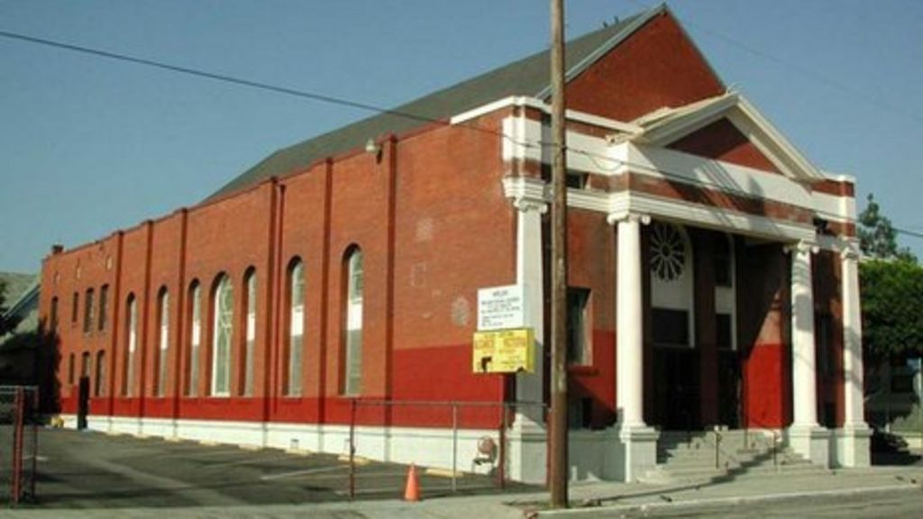 Welsh church in Los Angeles holds final Sunday service BBC News