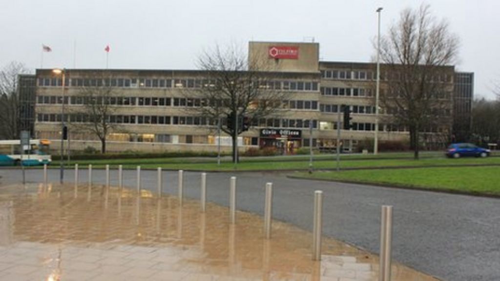 Telford & Wrekin Council moves to new premises BBC News