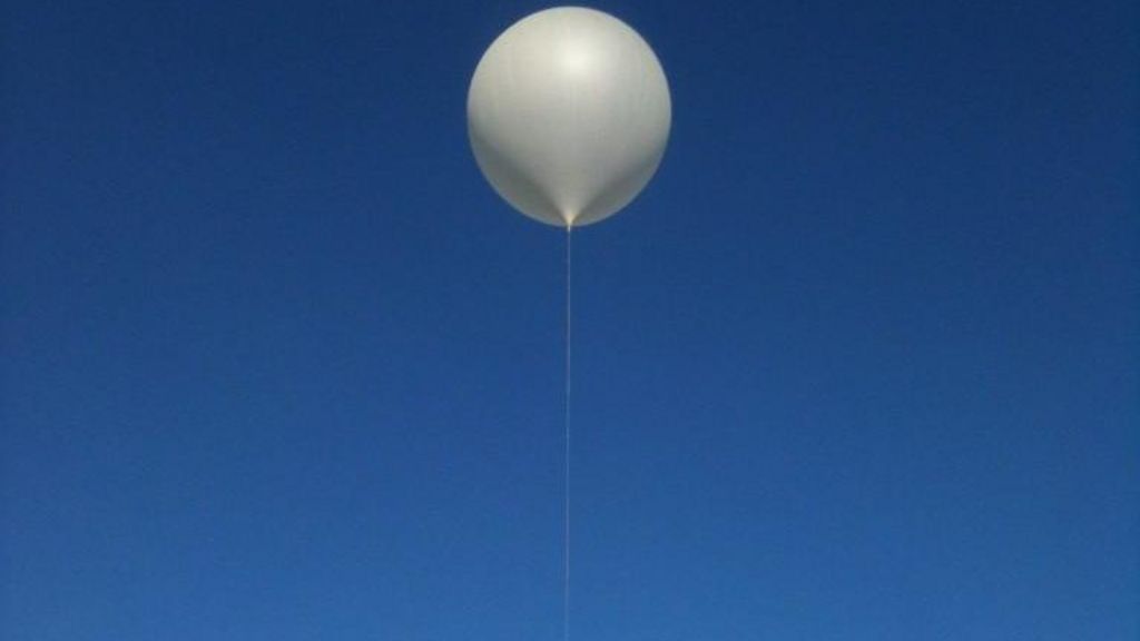 Giant weather balloon carries out its sky mission - BBC News