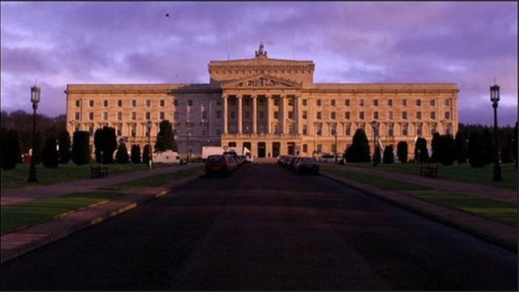 how can you visit the northern ireland assembly