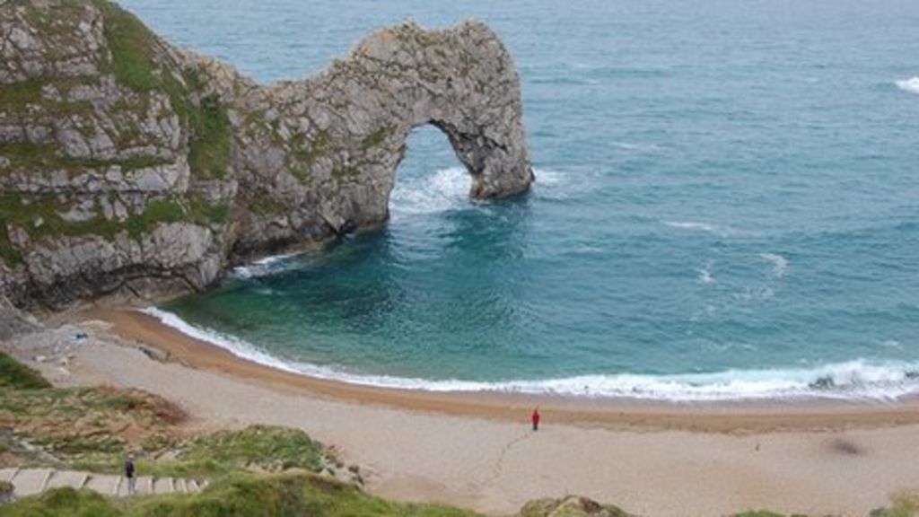 Durdle Door Beach Steps Removed In Responsibility Row Bbc News