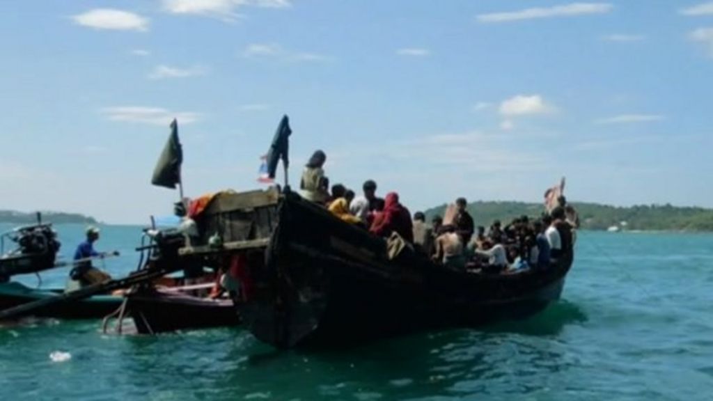 Burmese boat people 'sold to smugglers' - BBC News