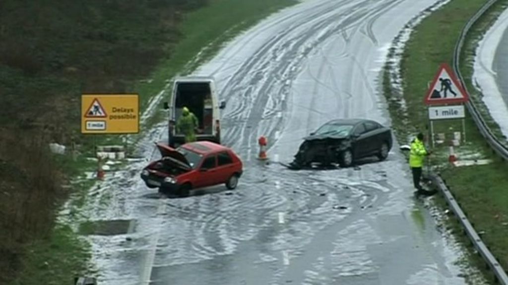 Icy conditions cause school closures and road accidents - BBC News