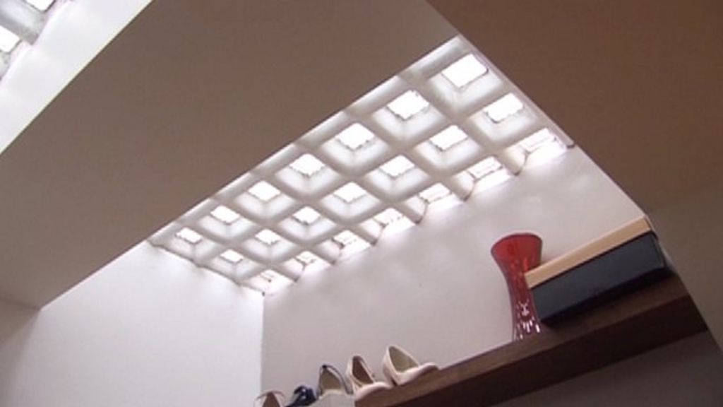 Former toilets provide convenient living for Londoners BBC News