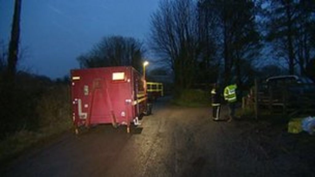 Burning diesel destroys fire engine in Tavistock BBC News