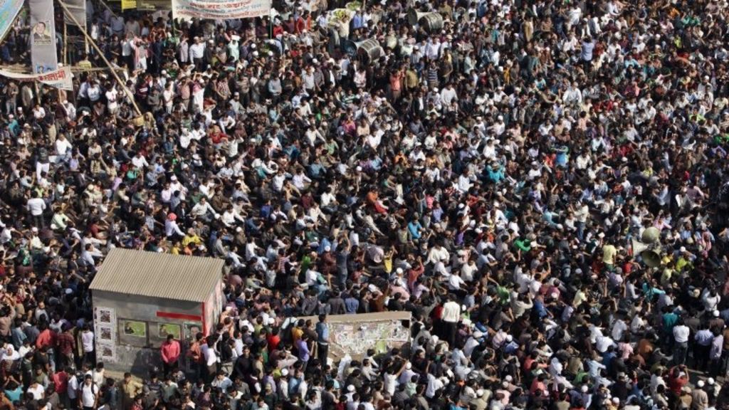 Bangladesh Abdul Kader Mullah Gets Life Sentence For War Crimes Bbc News