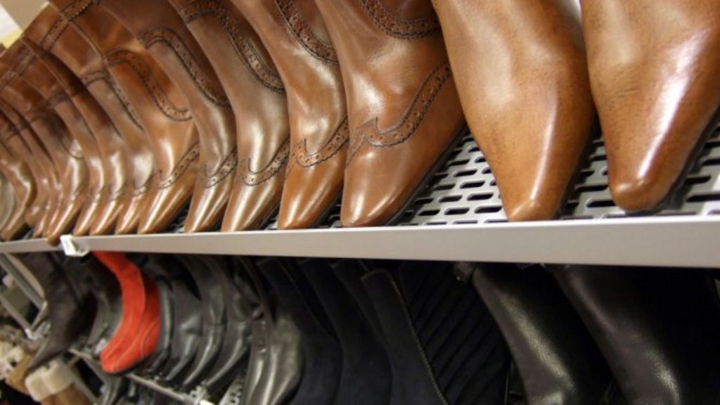 Exeter Shop Thief Steals Rack Of Right-footed Shoes - BBC News