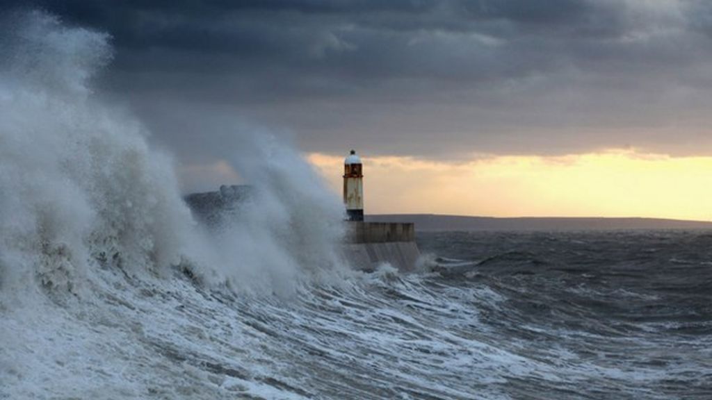 Wales floods: Summit looks at improving resilience - BBC News