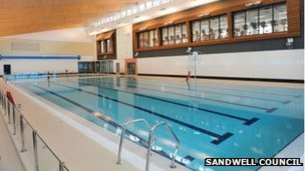 New £9m leisure centre opens in Tipton - BBC News