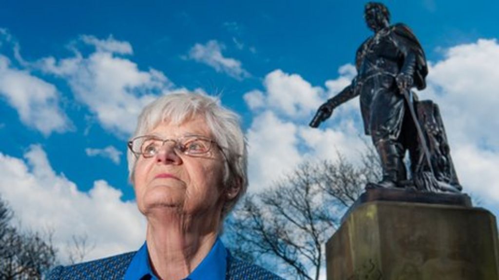 David Livingstone Family pride over 'flawed' explorer BBC News