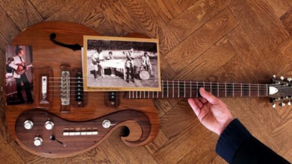 John Lennon's guitar sells for 408,000 BBC News