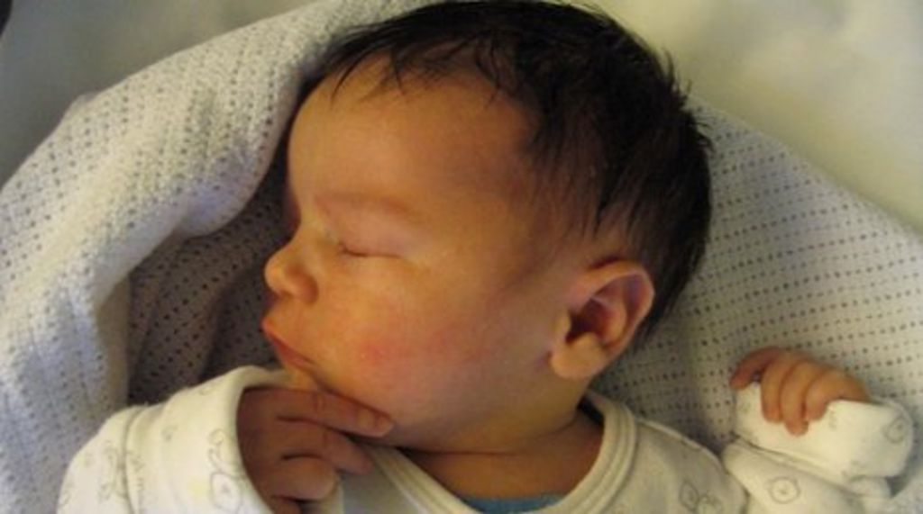 Cot death warning doctor gives his tips to parents BBC News