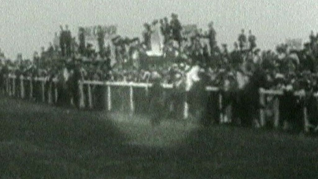 Suffragette Emily Davison remembered on Derby Day - BBC News