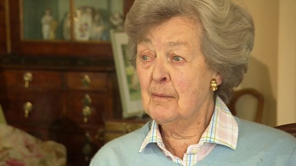 Maid of honour recalls Coronation - BBC News