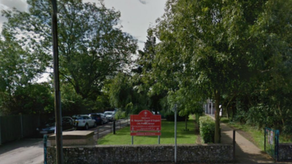 Bomb squad called to Bowers Gifford school BBC News