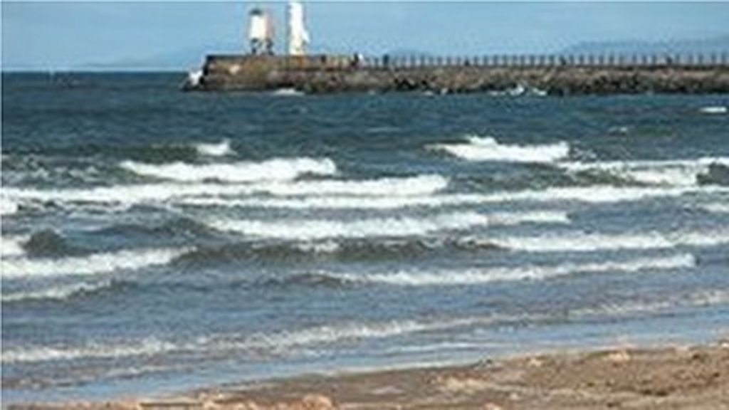 Couple Arrested Over Sex On Ayr Beach Incident Bbc News 