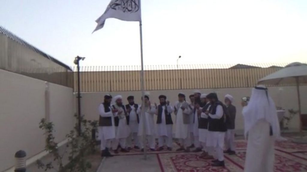 Taliban flag frustrates Afghan peace talks in Doha BBC News