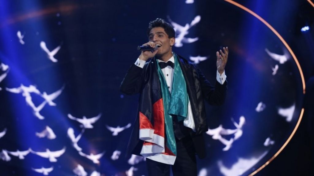 Gaza singer Mohammed Assaf wins Arab Idol contest - BBC News