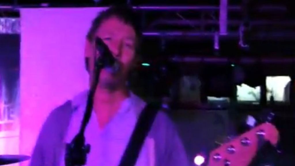 Status Quo join tribute band in pub BBC News