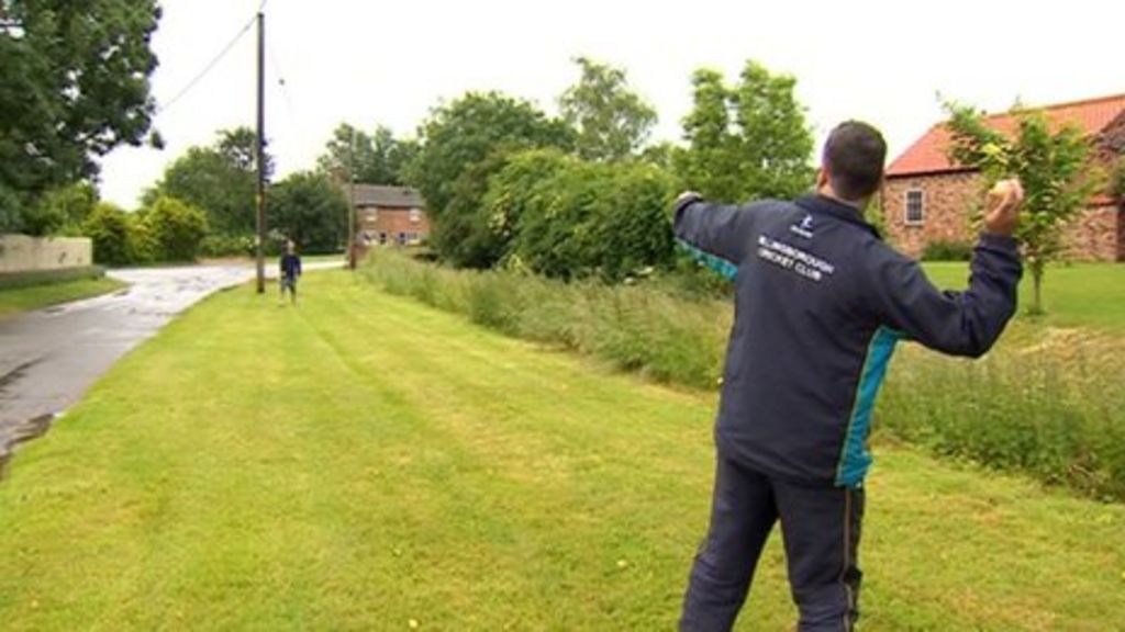 Competitors gather for egg throwing championships BBC News