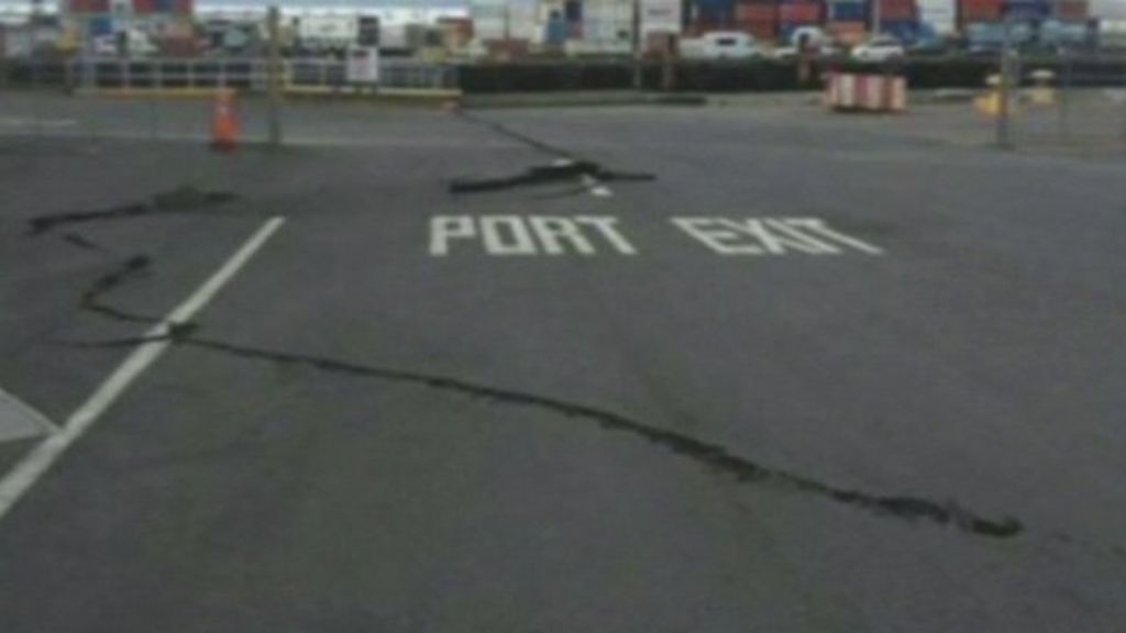 Wellington earthquake Residents 'had to run' BBC News