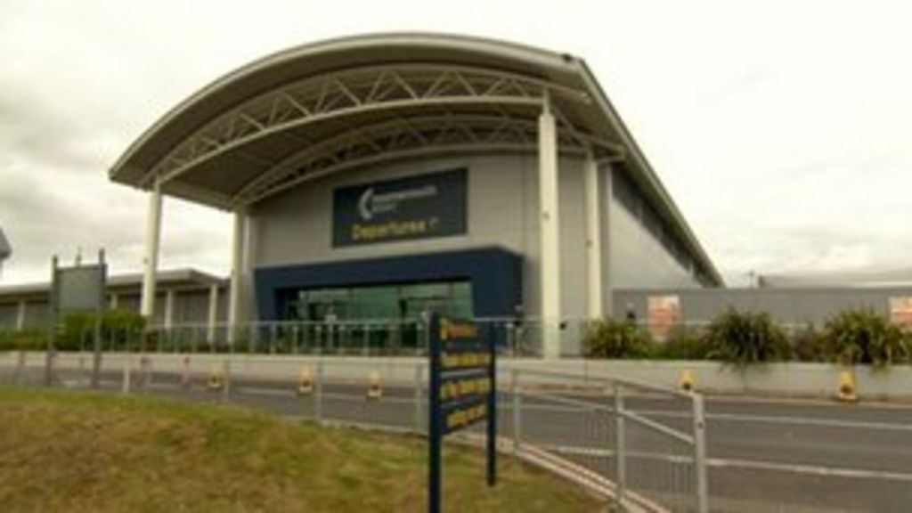 Struggling Bournemouth Airport returns to profit - BBC News