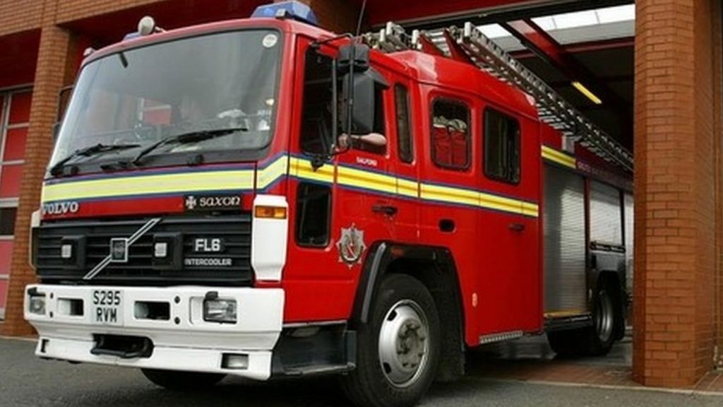 kent-fire-and-rescue-service-job-ad-shows-shortage-bbc-news
