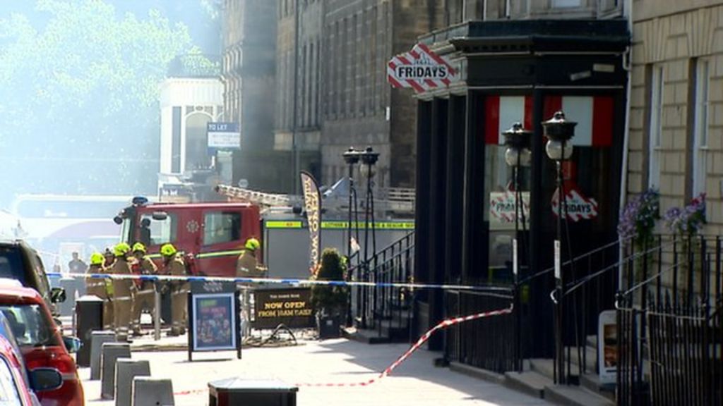 'Significant' fire at TGI Friday's in Edinburgh BBC News