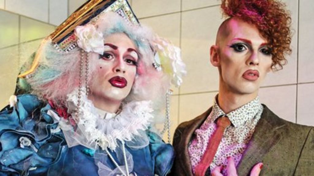 In pictures: Gays of Manchester exhibition opens - BBC News