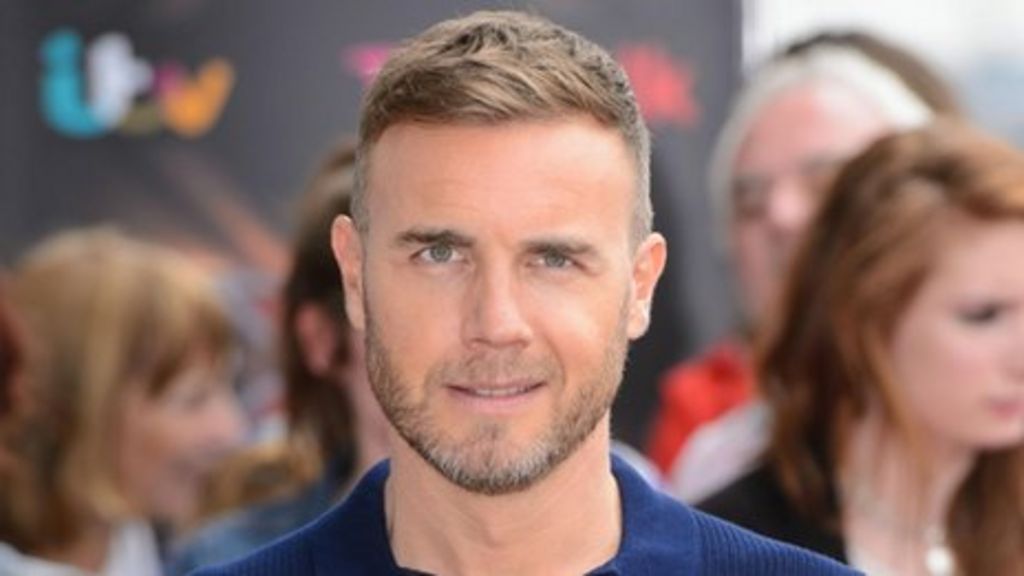 Gary Barlow plays at Blackpool Illuminations gig BBC News