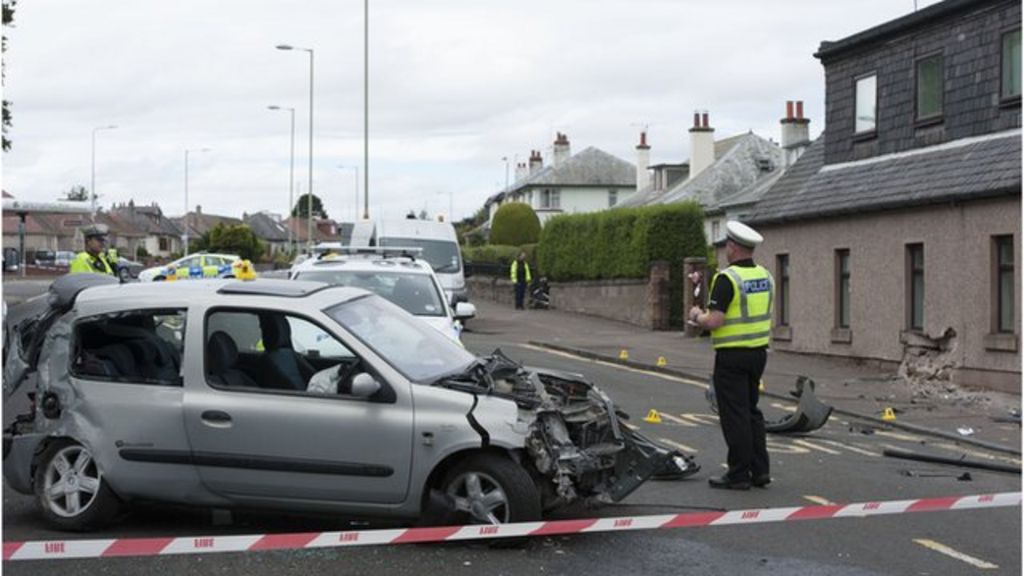 Man, 26, arrested after car crashes into Dundee house BBC News
