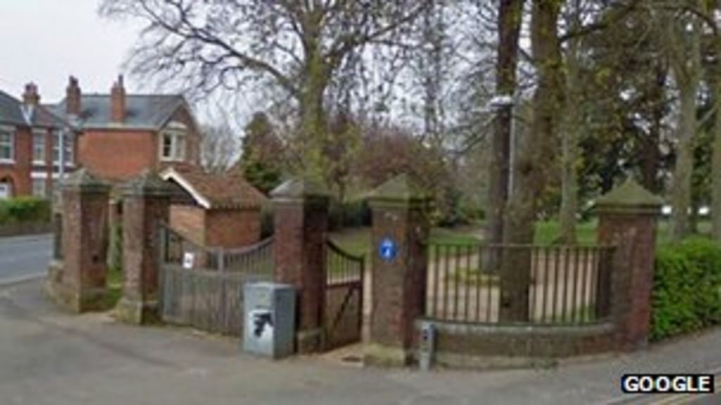 Salisbury's Victoria Park improvements set to cost £230,000 BBC News