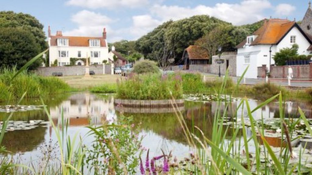 Rudyard Kipling's seaside home in Rottingdean for sale BBC News