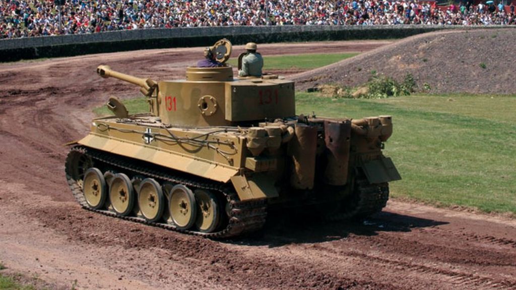 'Last' WW2 Tiger tank to be used in Brad Pitt film - BBC News