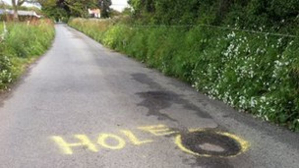 Guernsey roads to undergo first comprehensive survey BBC News